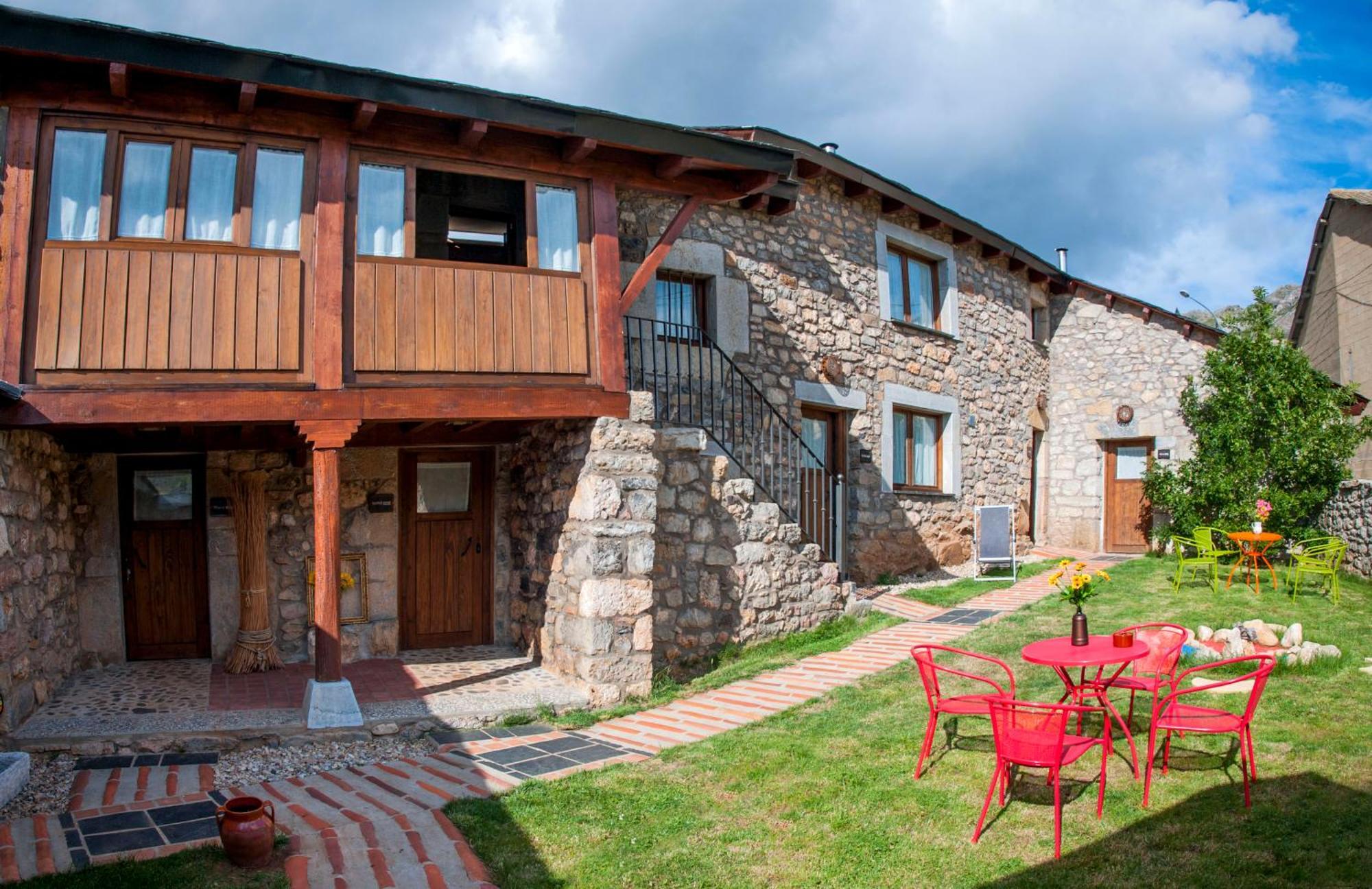 Casas Rurales Entre Babia Y La Luna Villafeliz Exteriör bild